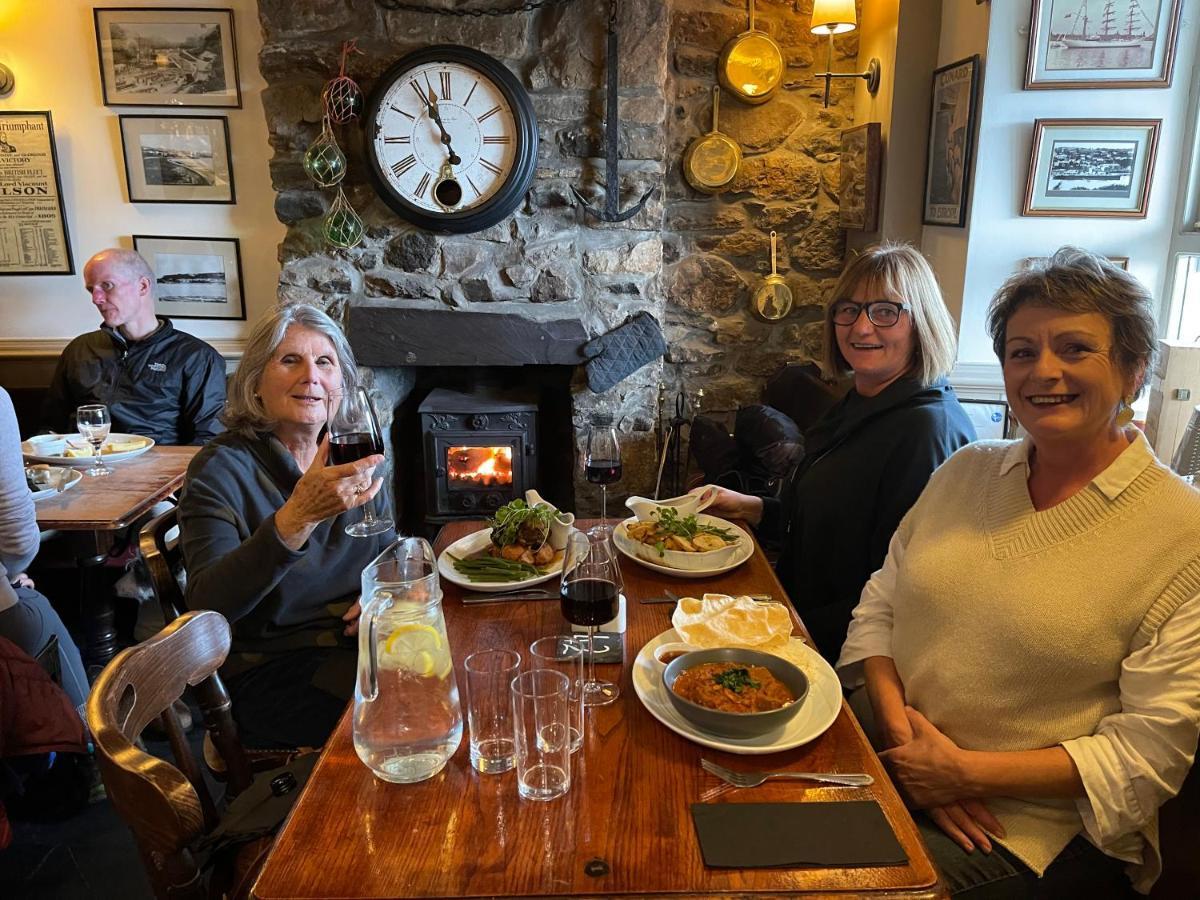 Garddfon Inn Y Felinheli Buitenkant foto